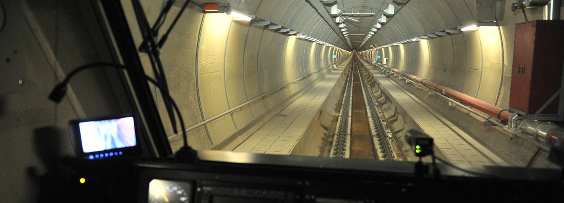  View of the tunnel from the driver's cabin