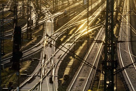 Maschen track system